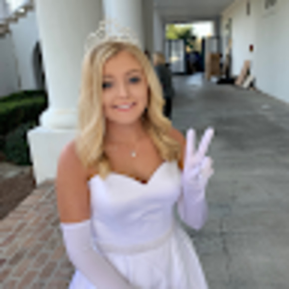 Meet your Posher, Madison - Picture 1 of 1